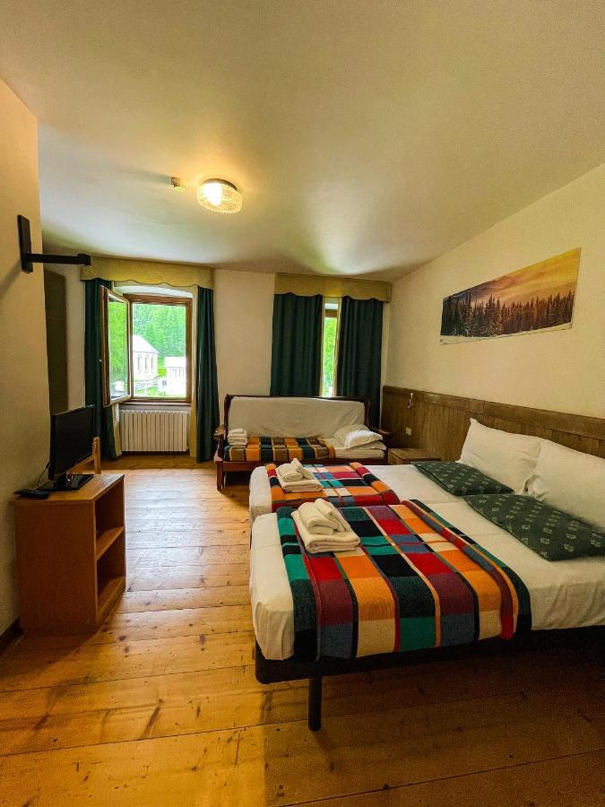 Hotel Al Sasso Di Stria Andraz Exterior foto