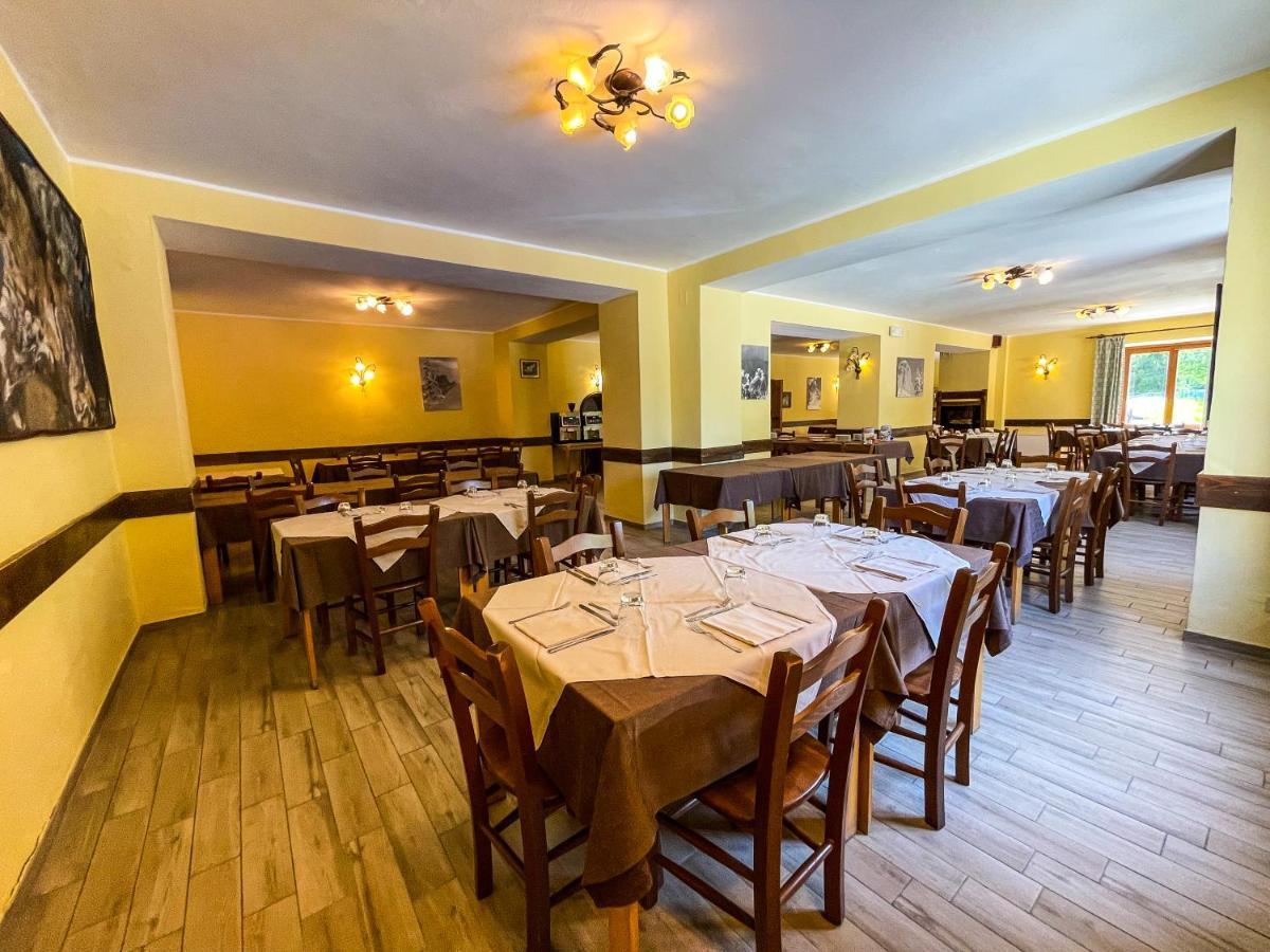 Hotel Al Sasso Di Stria Andraz Exterior foto