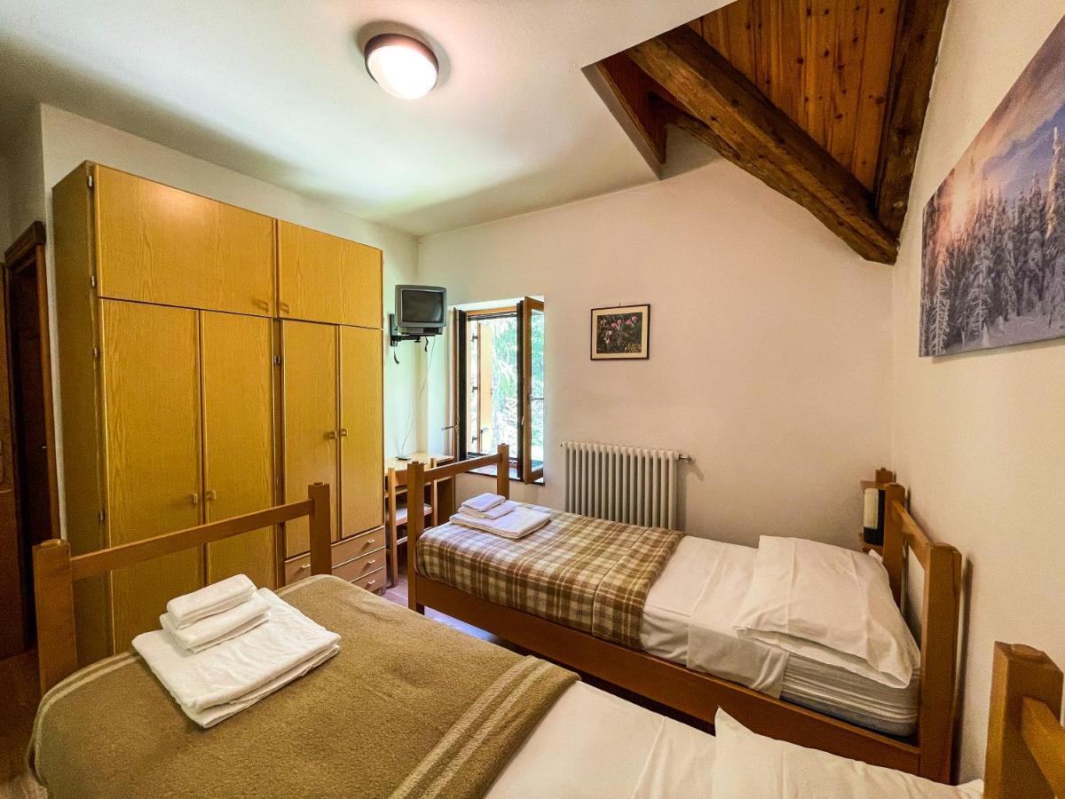 Hotel Al Sasso Di Stria Andraz Exterior foto