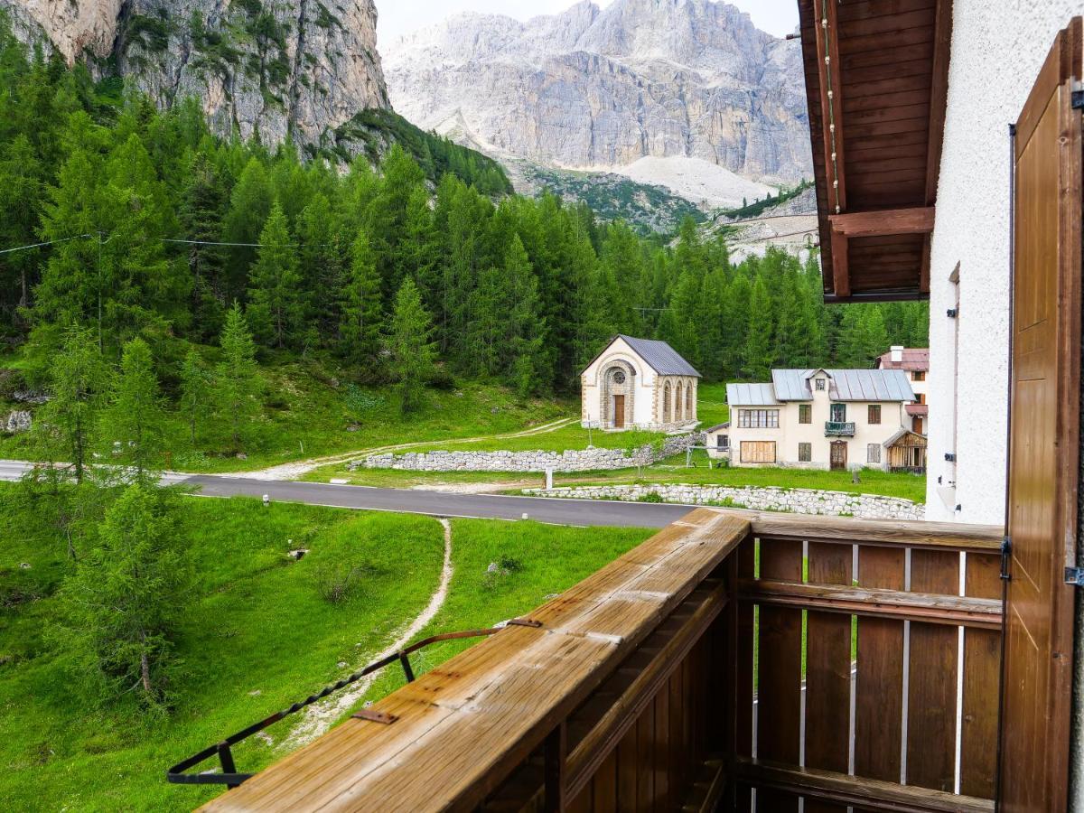 Hotel Al Sasso Di Stria Andraz Exterior foto