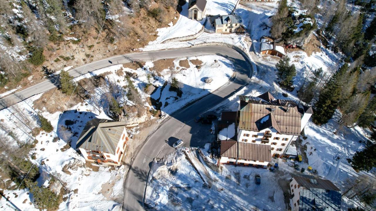 Hotel Al Sasso Di Stria Andraz Exterior foto