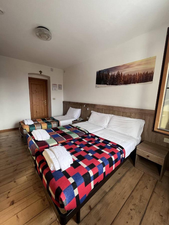 Hotel Al Sasso Di Stria Andraz Exterior foto
