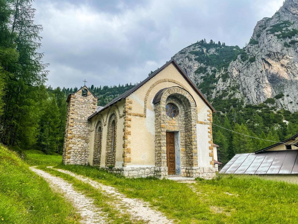 Hotel Al Sasso Di Stria Andraz Exterior foto
