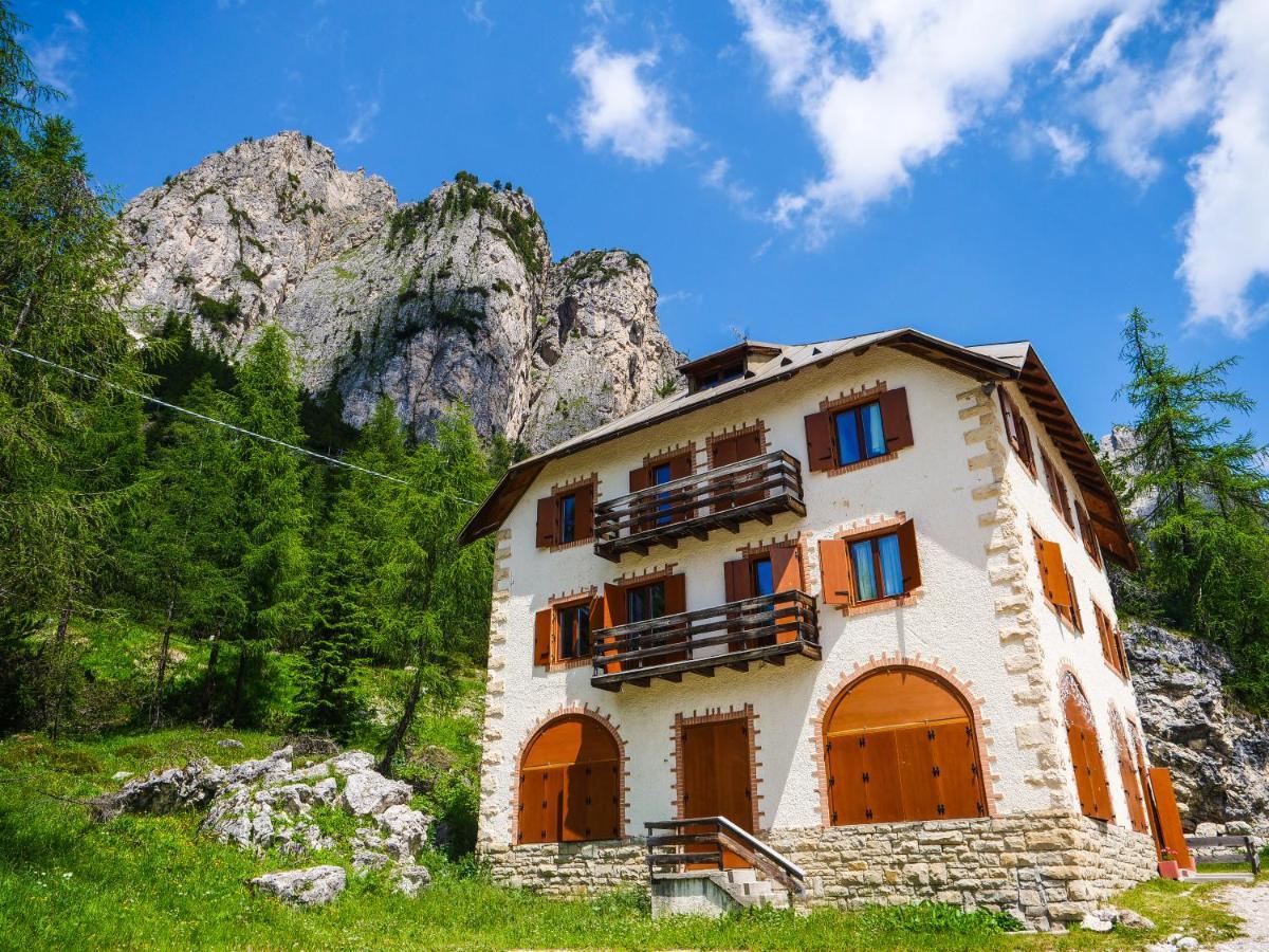 Hotel Al Sasso Di Stria Andraz Exterior foto