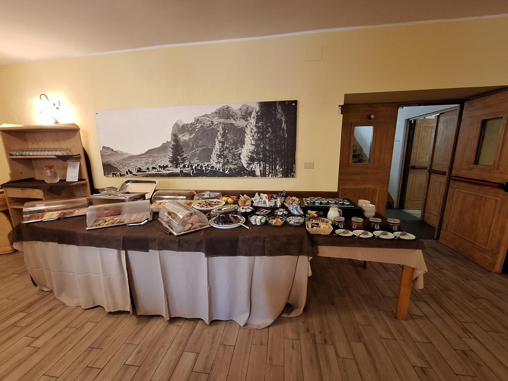 Hotel Al Sasso Di Stria Andraz Exterior foto