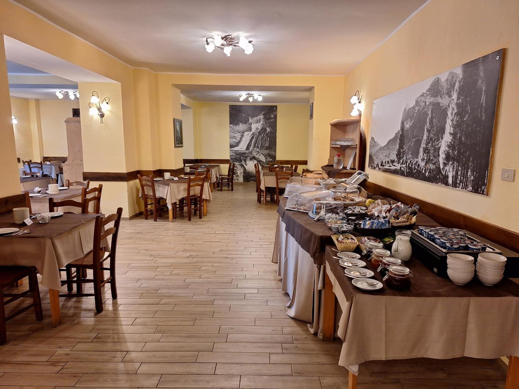Hotel Al Sasso Di Stria Andraz Exterior foto