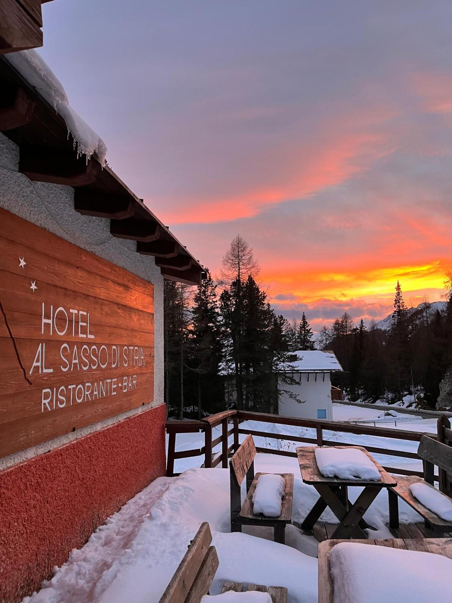 Hotel Al Sasso Di Stria Andraz Exterior foto